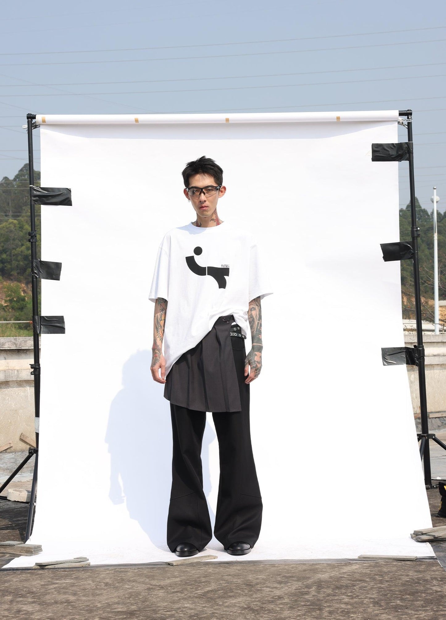 Abstract Design Unisex Logo Tee