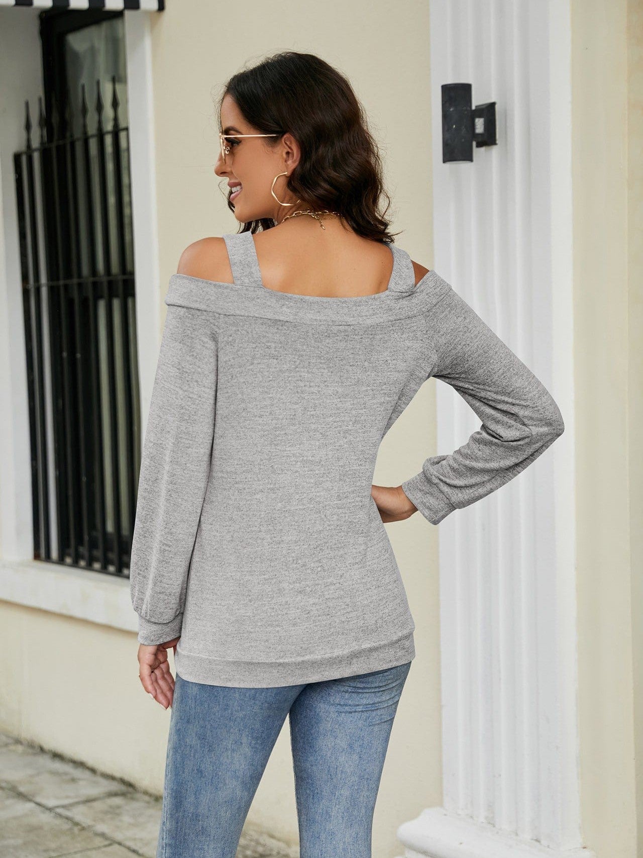 Off-shoulder hollow round neck solid color long-sleeved loose top T-shirt for women