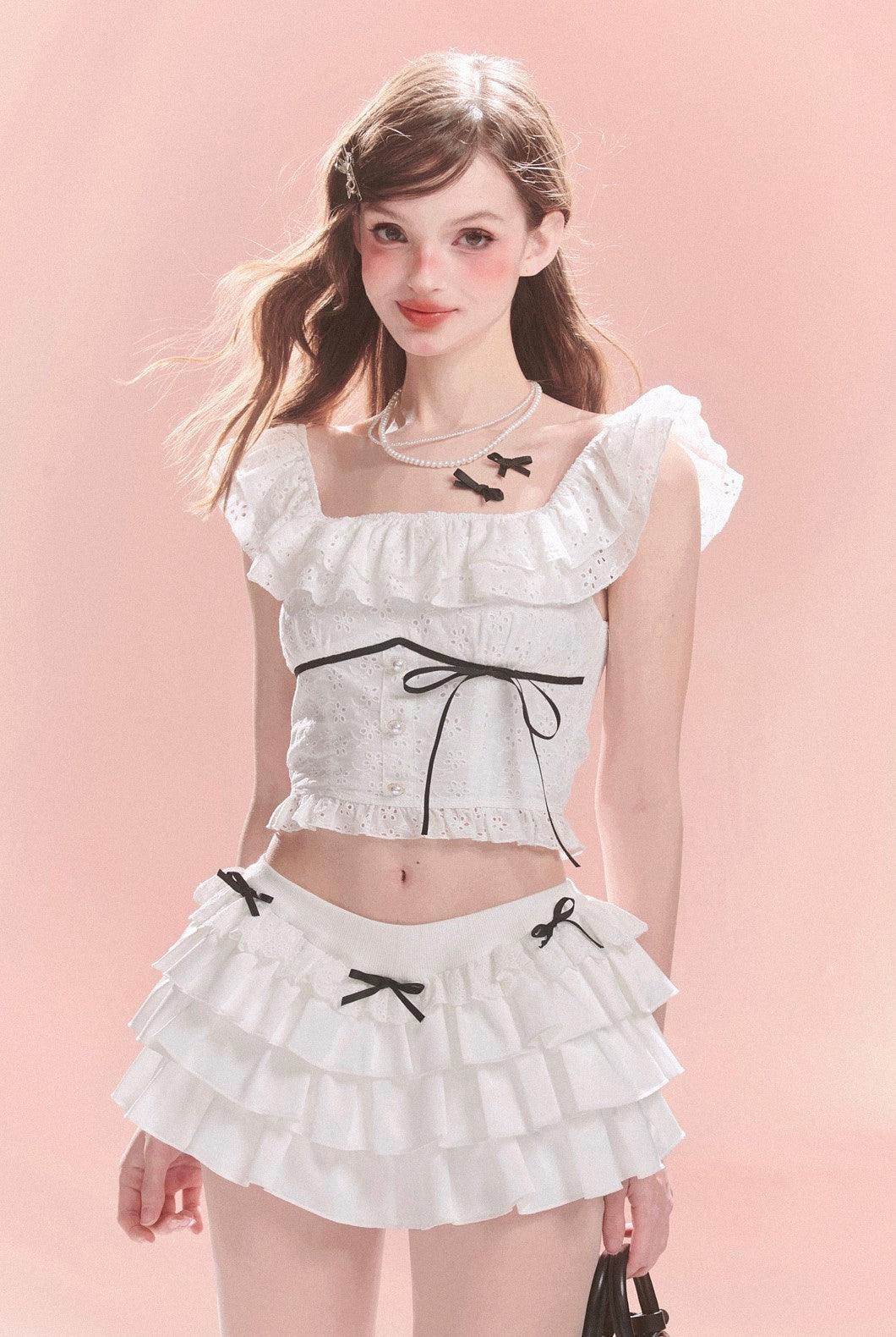 Elegant White Bow Mini Skirt With Slimming Fit