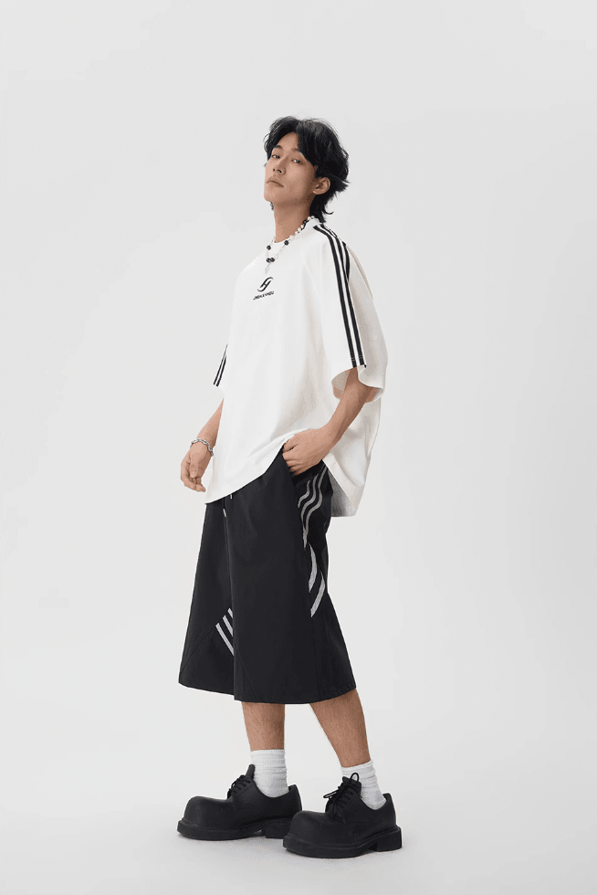 Sporty Baggy Shorts With Stripes