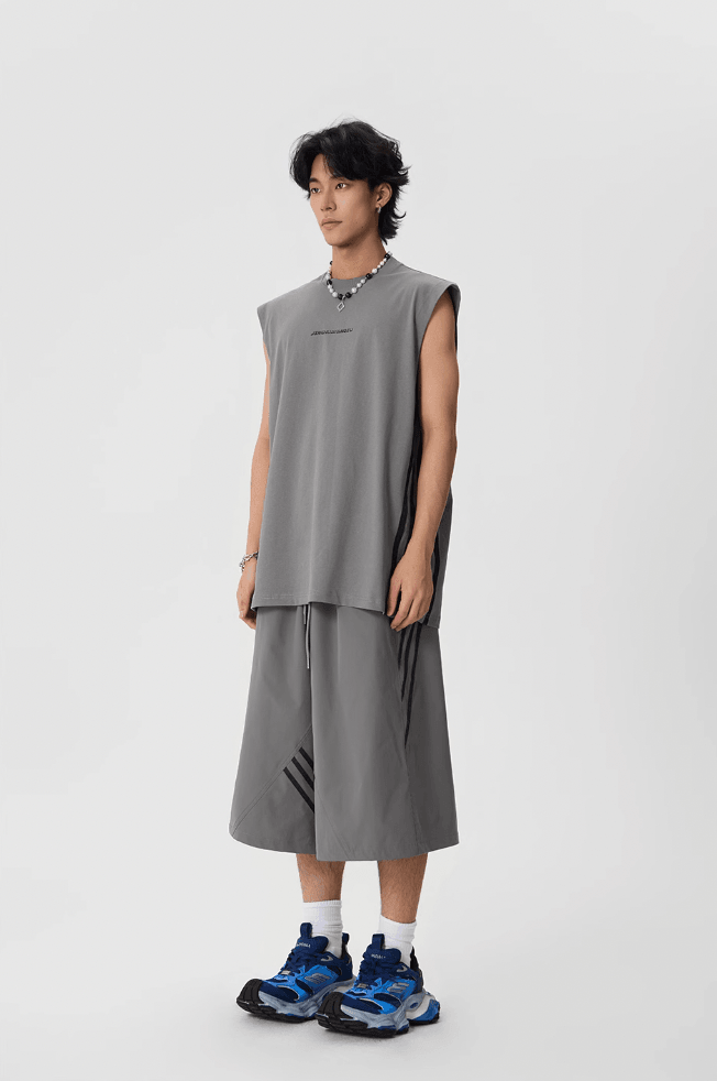 Sporty Baggy Shorts With Stripes