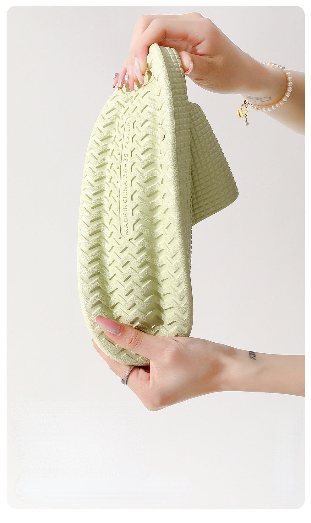 Simple Home Thick Bottom Slippers