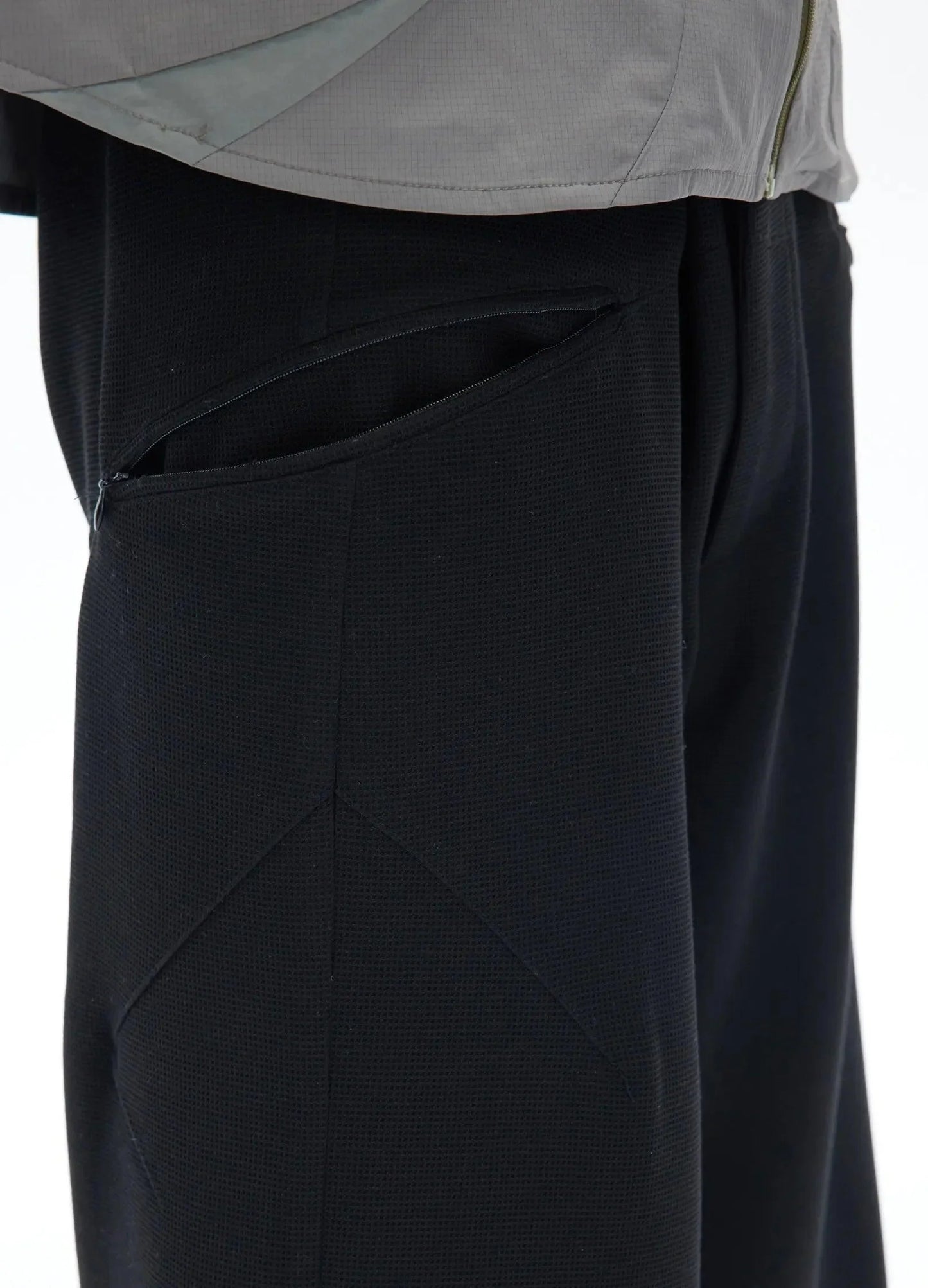 Relaxed Fit Cropped Shorts