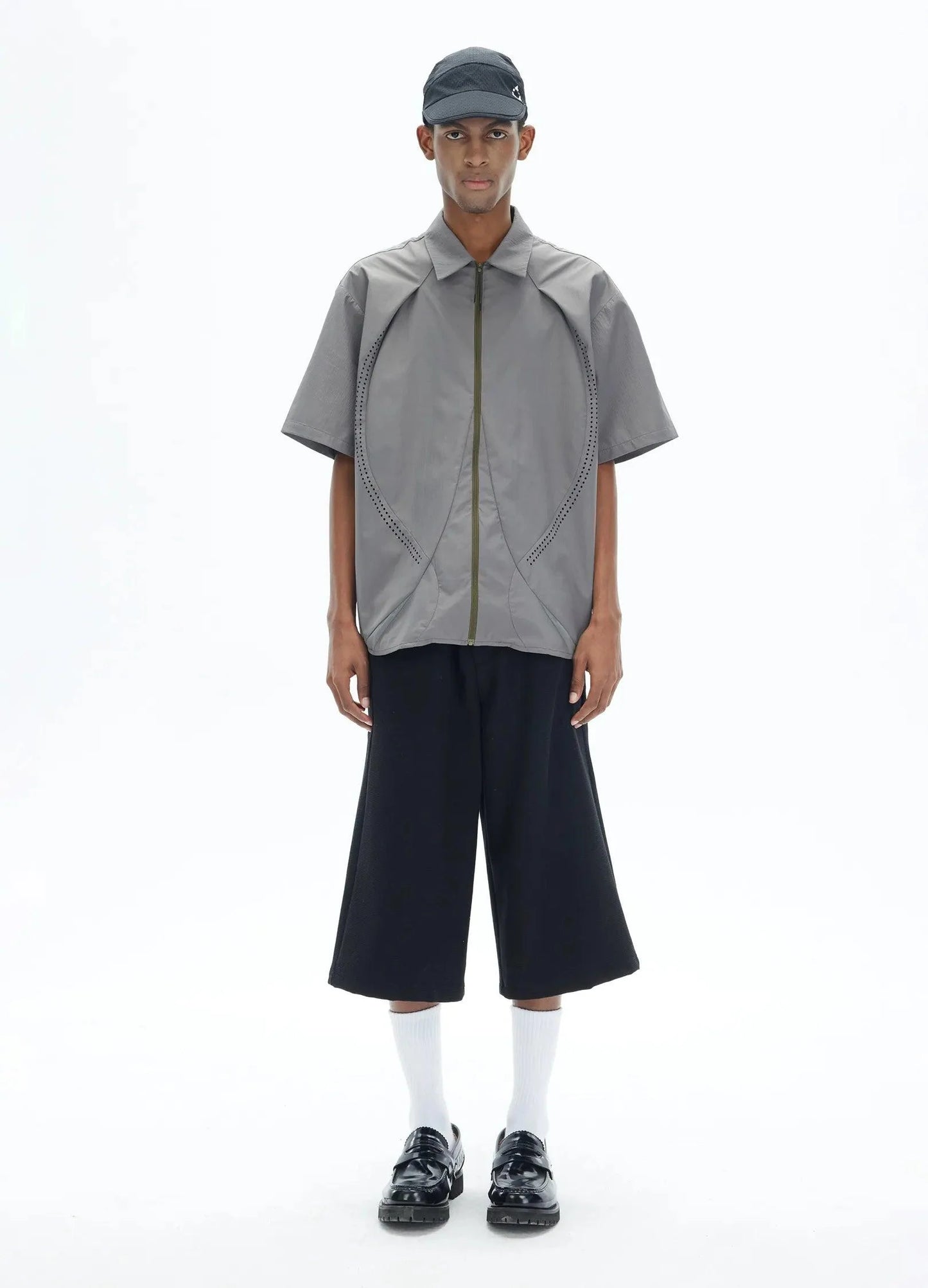 Relaxed Fit Cropped Shorts