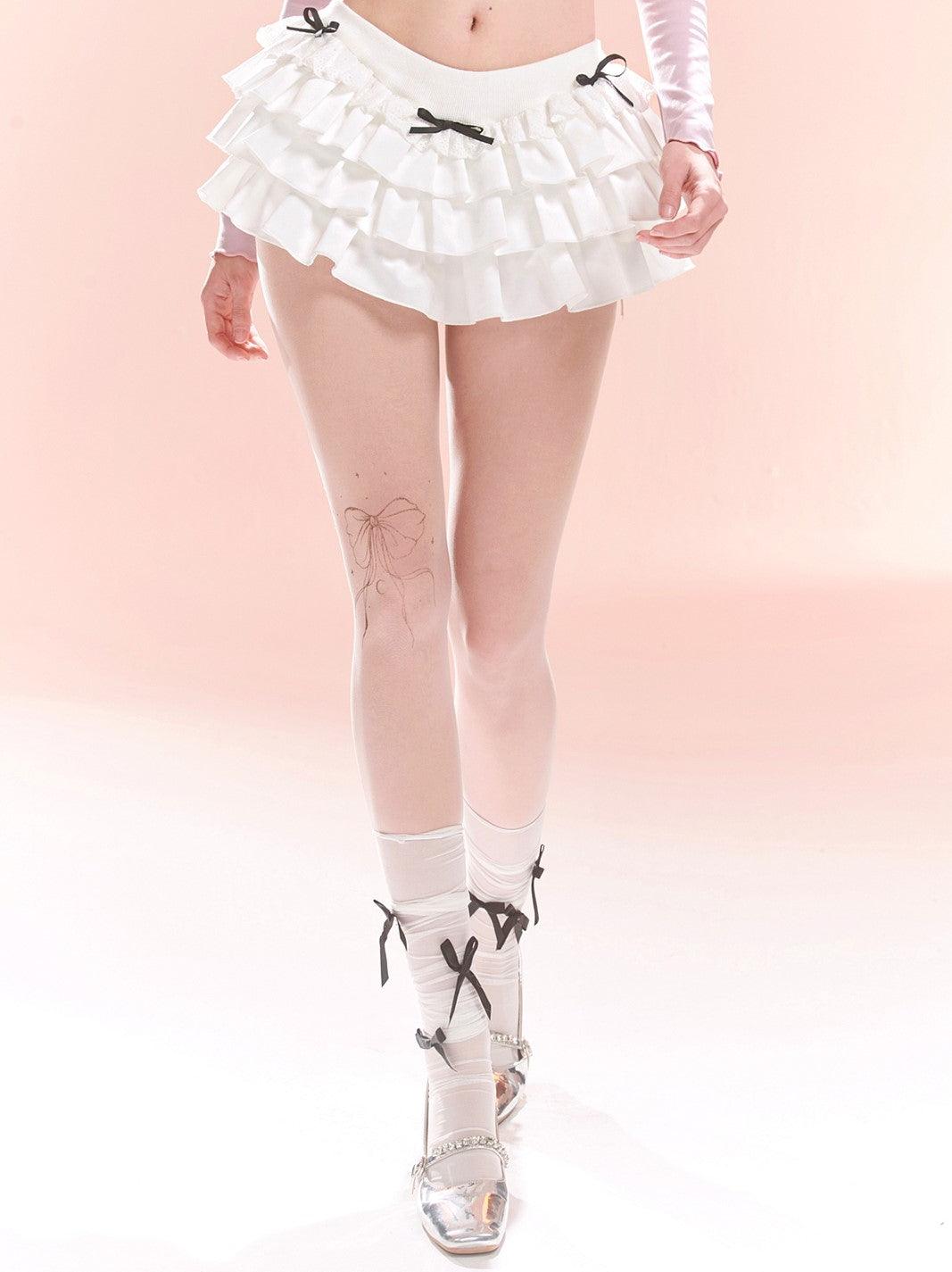 Elegant White Bow Mini Skirt With Slimming Fit