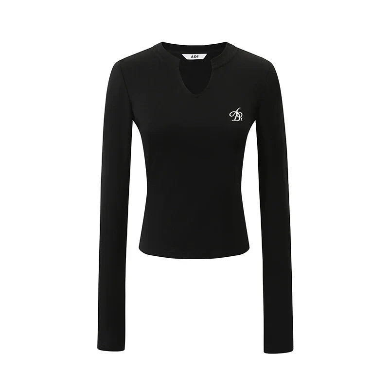 Sleek Long-Sleeve Crop Top: Versatile Athleisure Essential