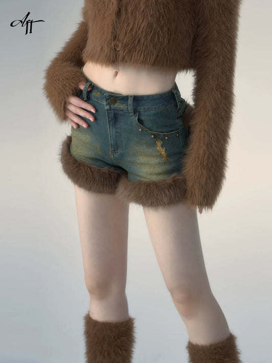 Vintage Hottie Merald Distressed Pants