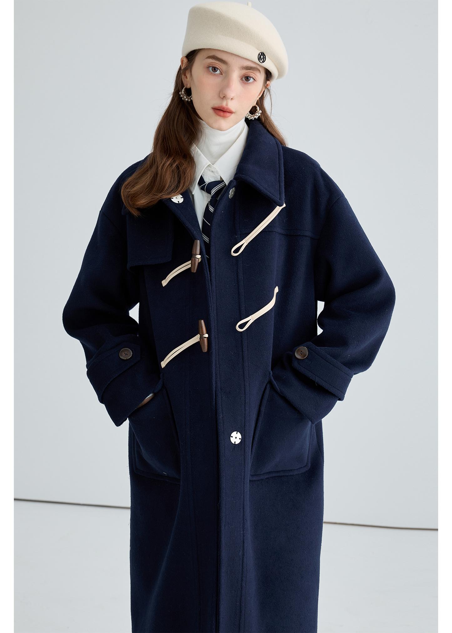 Winter Thick Woolen Coat With Horn Buttons