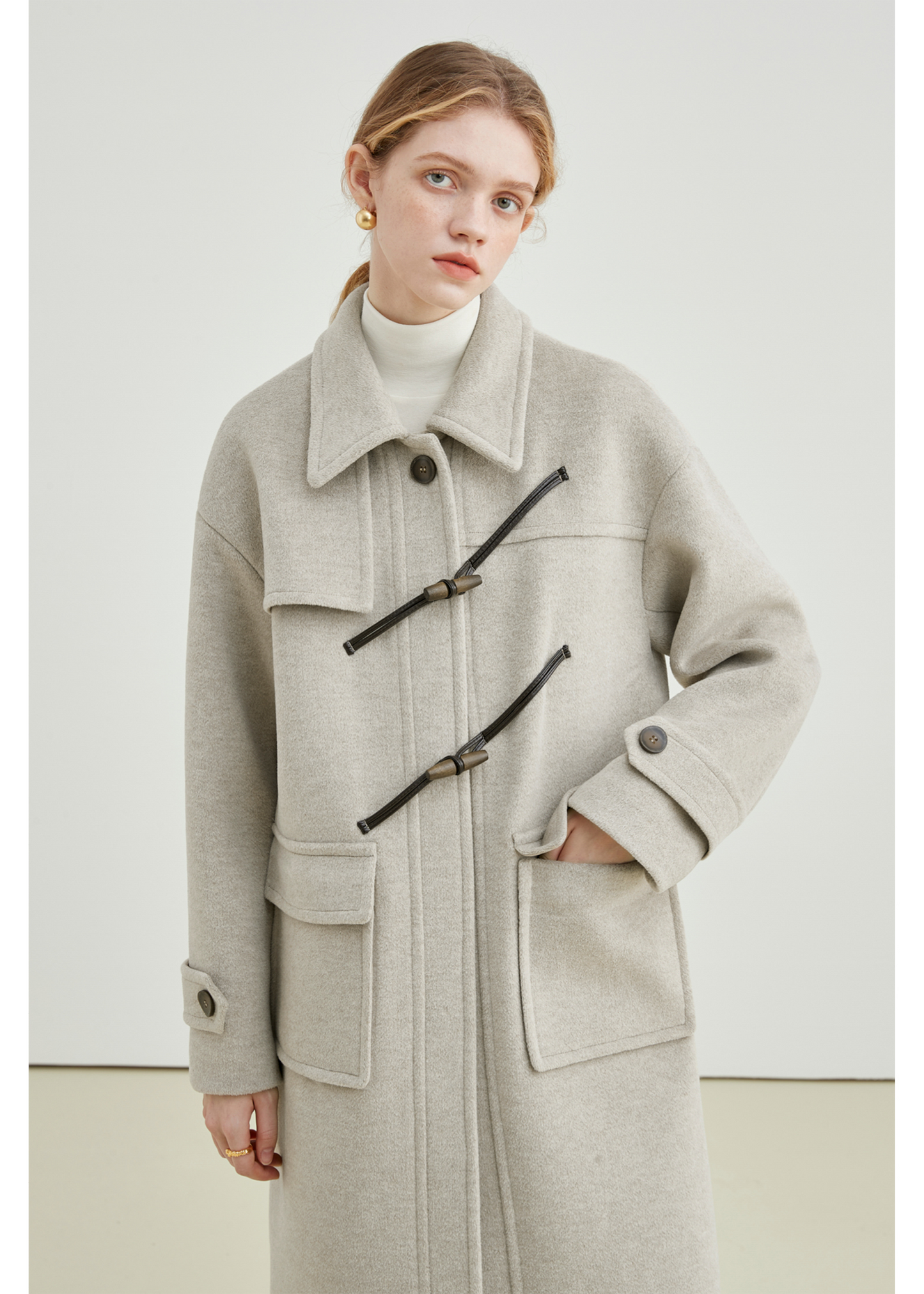 Winter Thick Woolen Coat With Horn Buttons