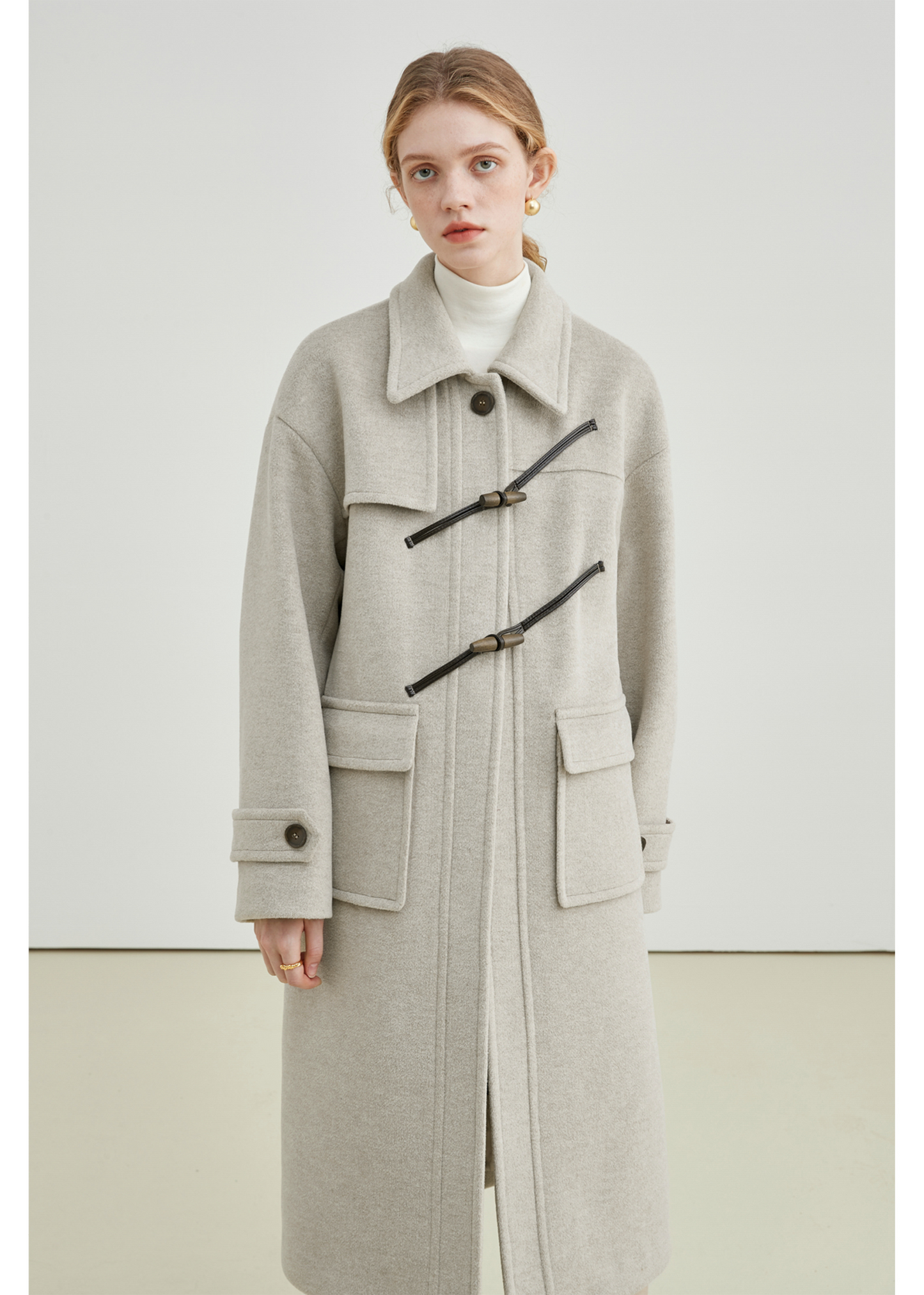 Winter Thick Woolen Coat With Horn Buttons