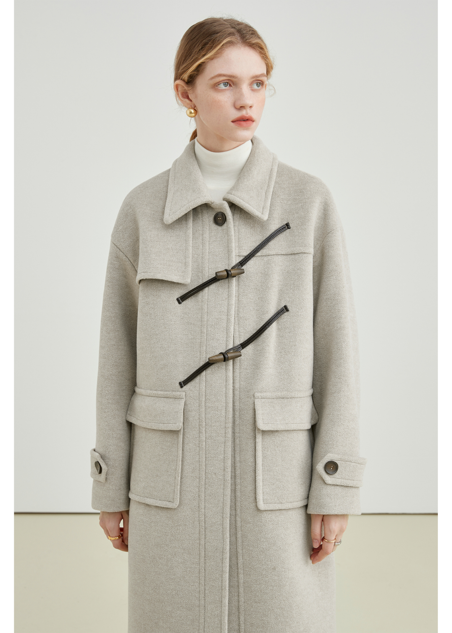 Winter Thick Woolen Coat With Horn Buttons