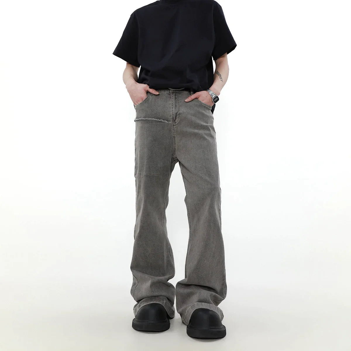 Throwback Flared Jeans