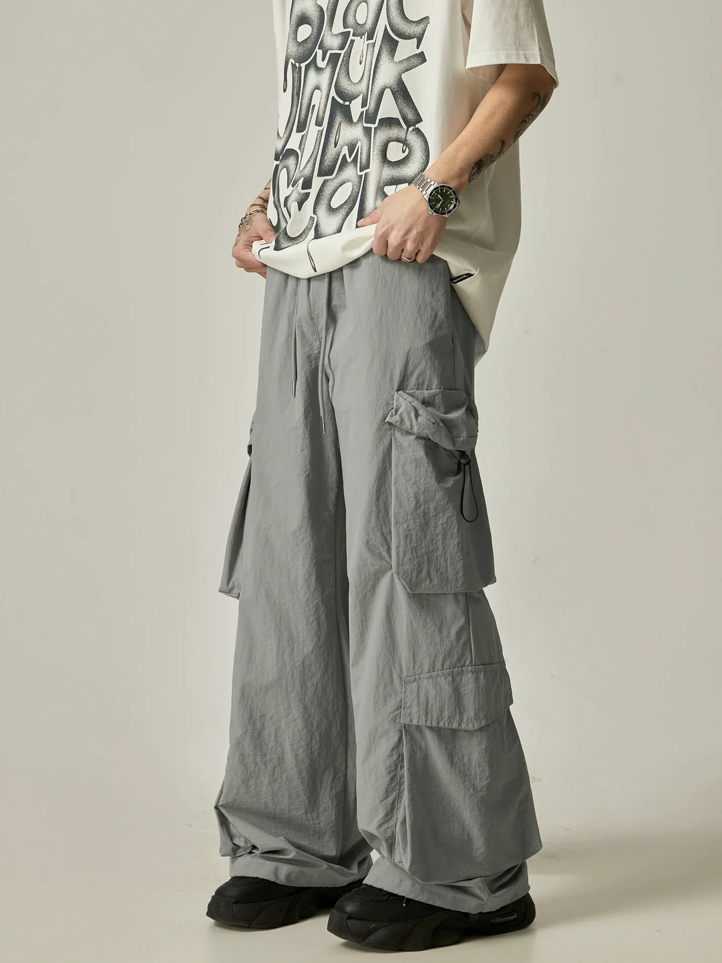 Wide-Leg Black Cargo Pants