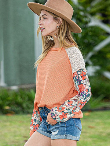 Floral Knit Top with Round Neck for Women - Casual Pullover in Contrasting Colors