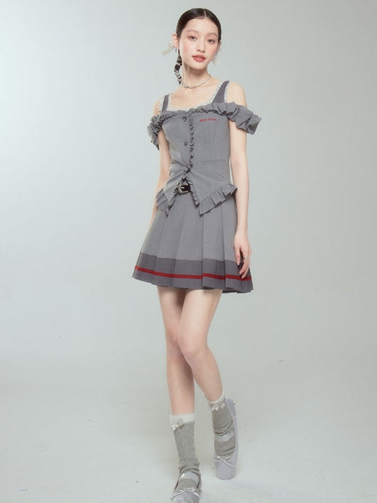 Pleated Skirt With Contrasting Ribbon