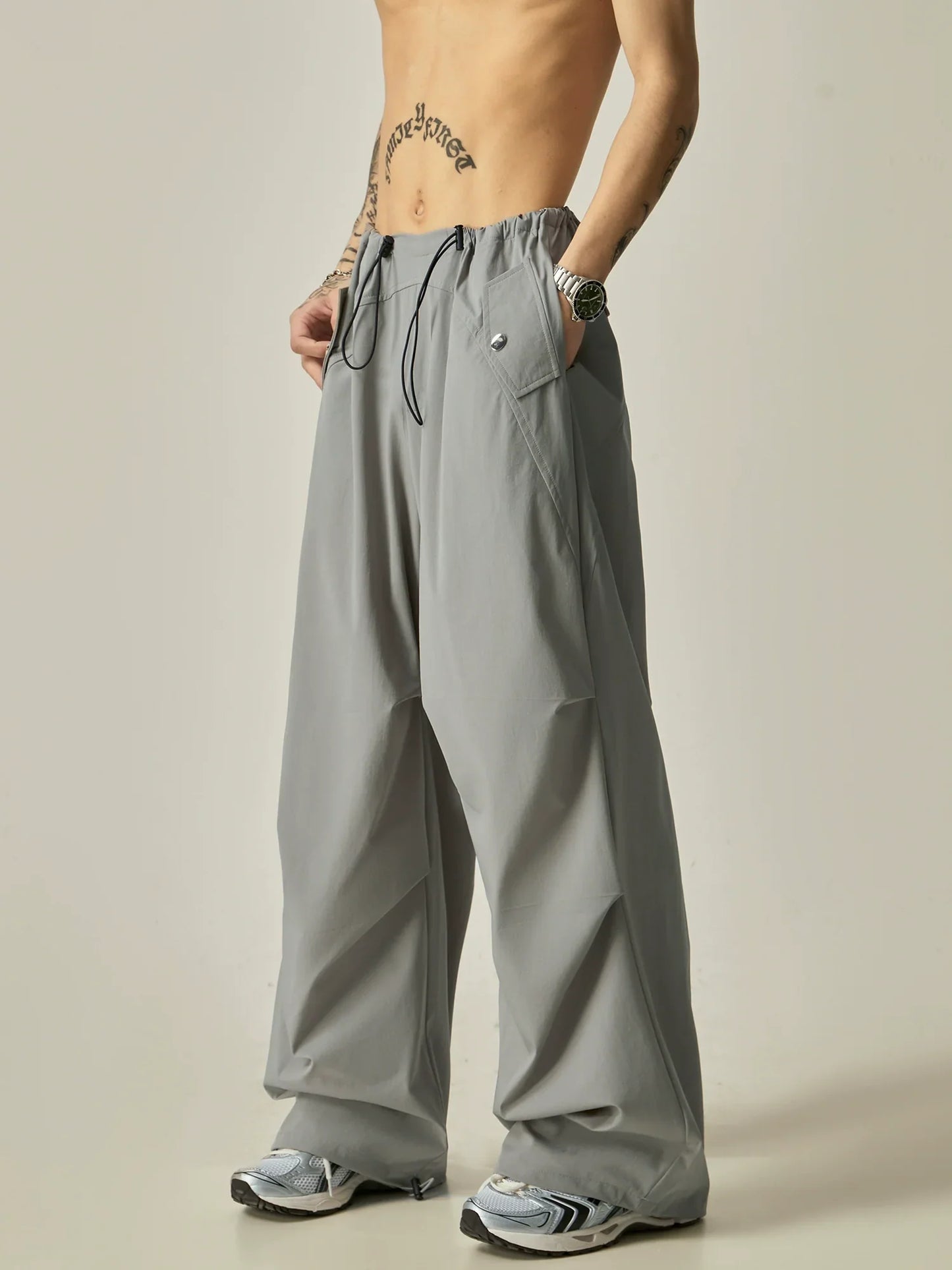 Wide-Leg Black Cargo Pants - Close-up View