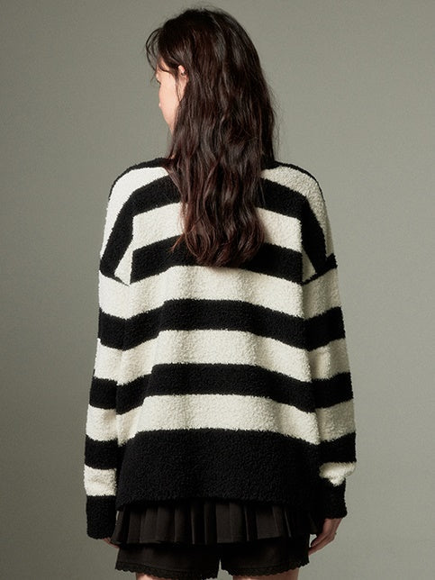 Strappy Border Knit Pullover