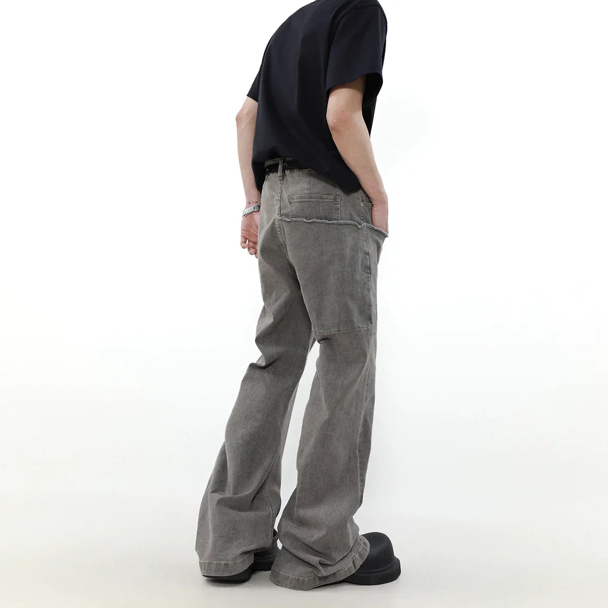 Throwback Flared Jeans