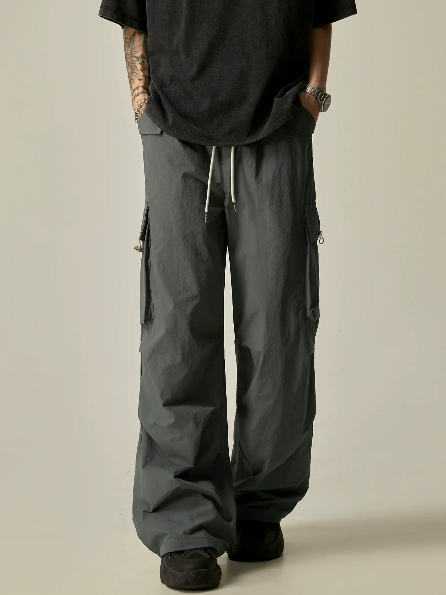 Wide-Leg Black Cargo Pants