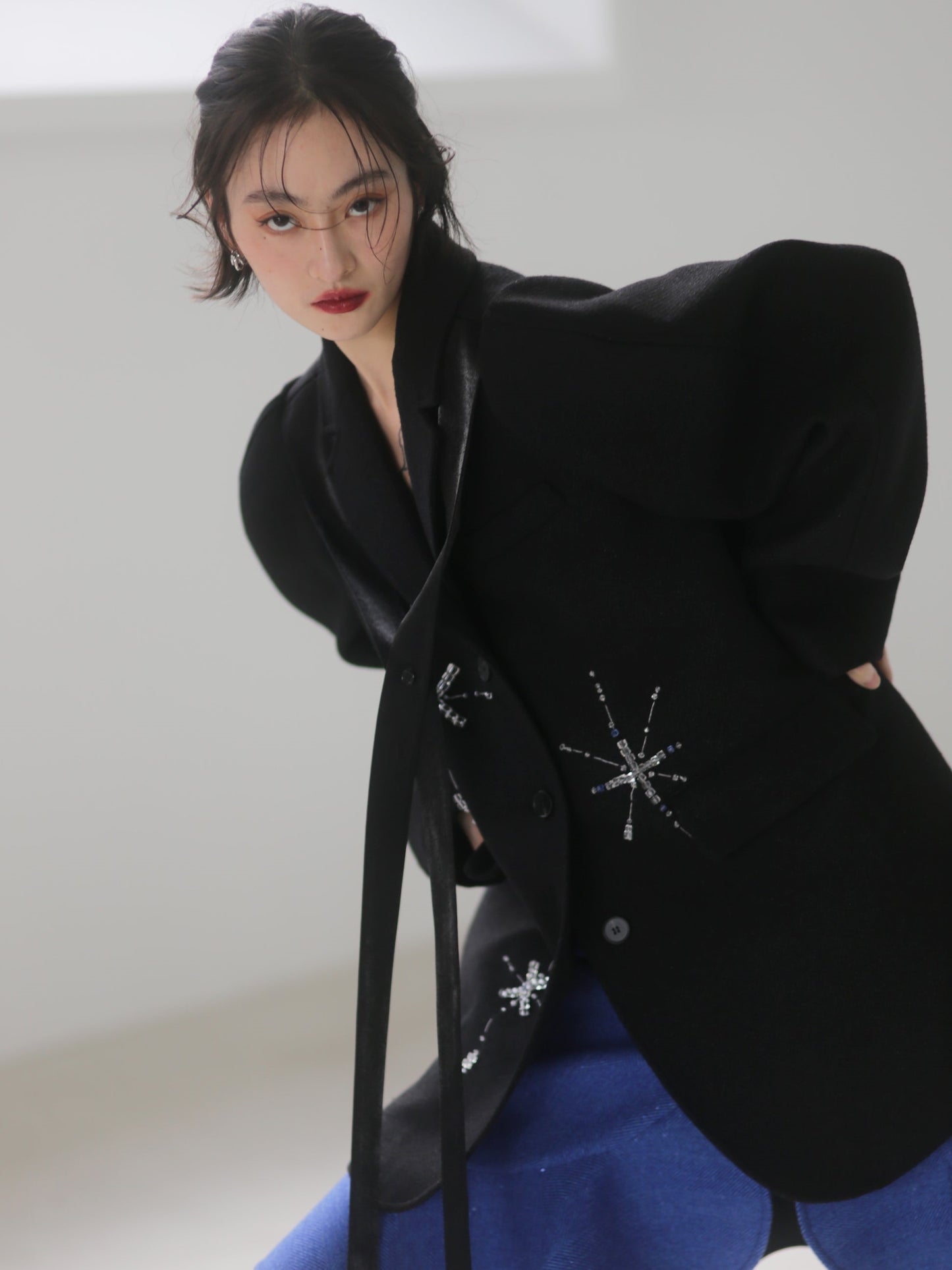 Snowflake Woolen Round Shoulder Silhouette Coat