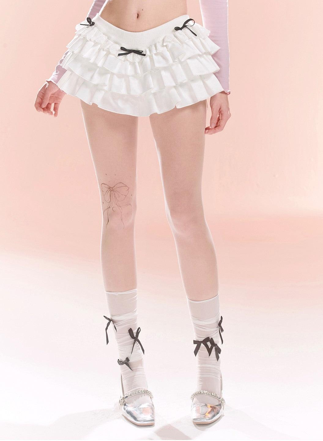 Elegant White Bow Mini Skirt With Slimming Fit