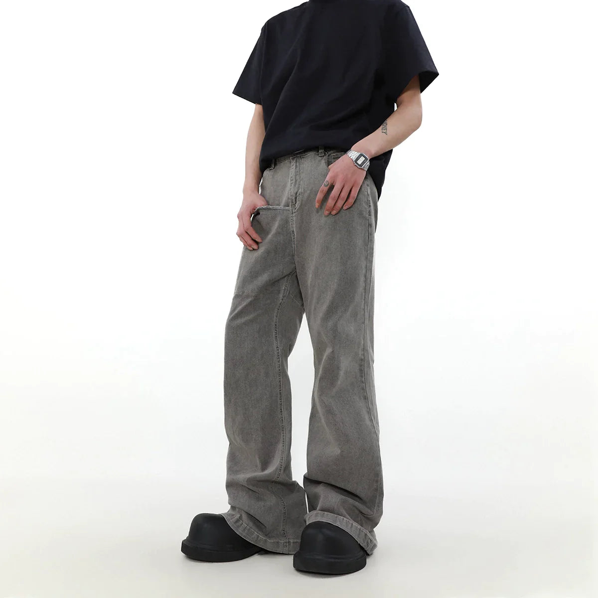 Throwback Flared Jeans