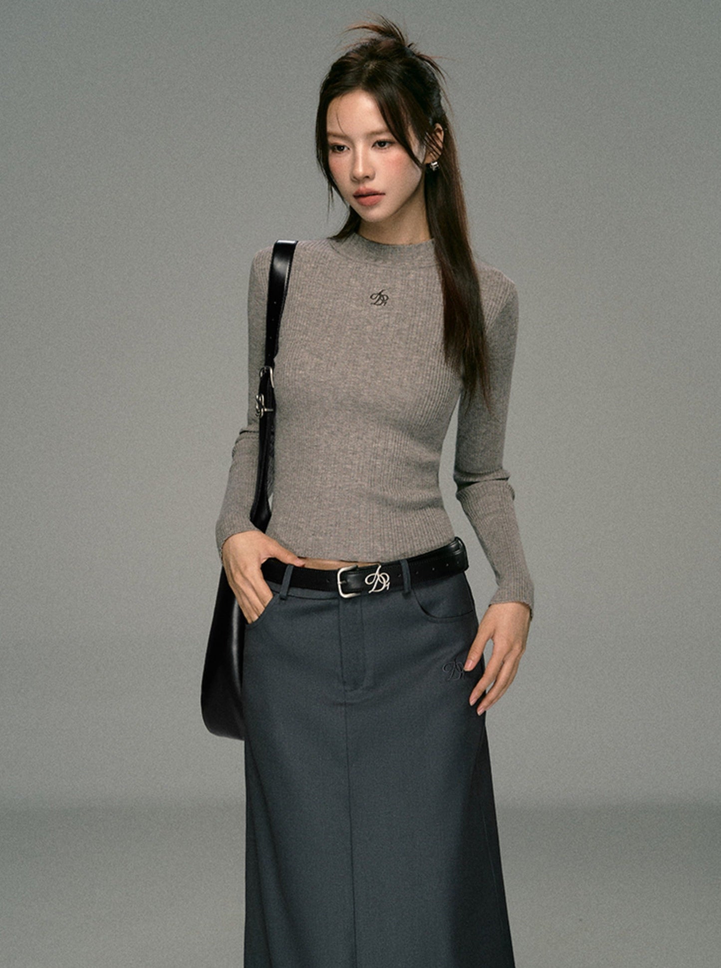 Ribbed Mock Neck Sweater - Fitted Long Sleeve Crop Top