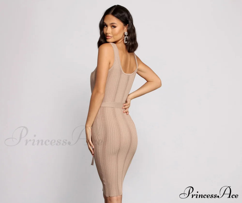 Slay In Style Ribbed Graceful Scoop Neck Midi Dress
