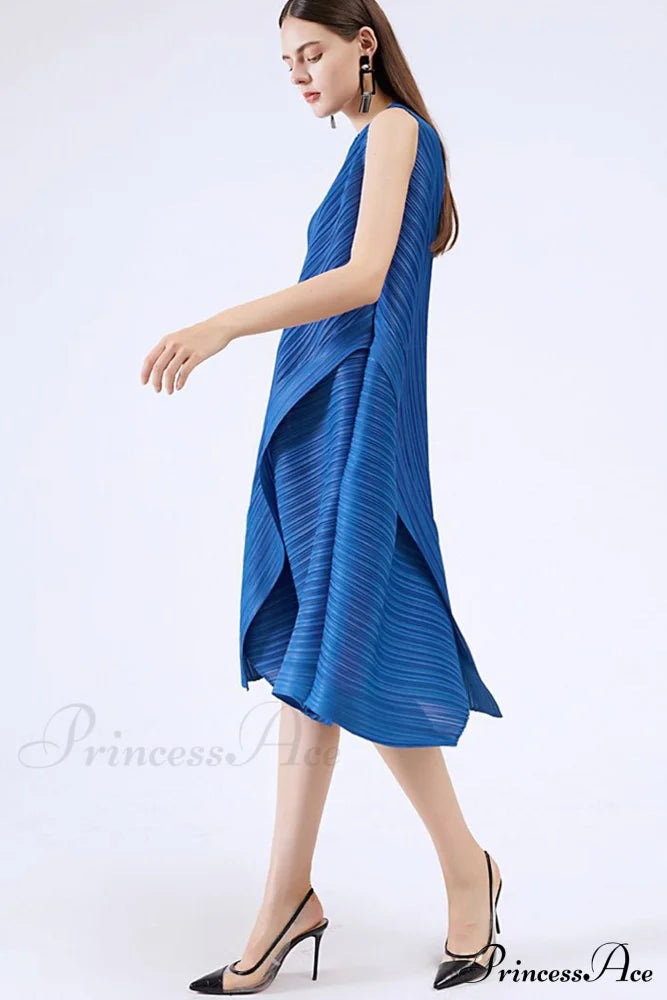 Sleeveless Pleated Midi Dress with Irregular Hem