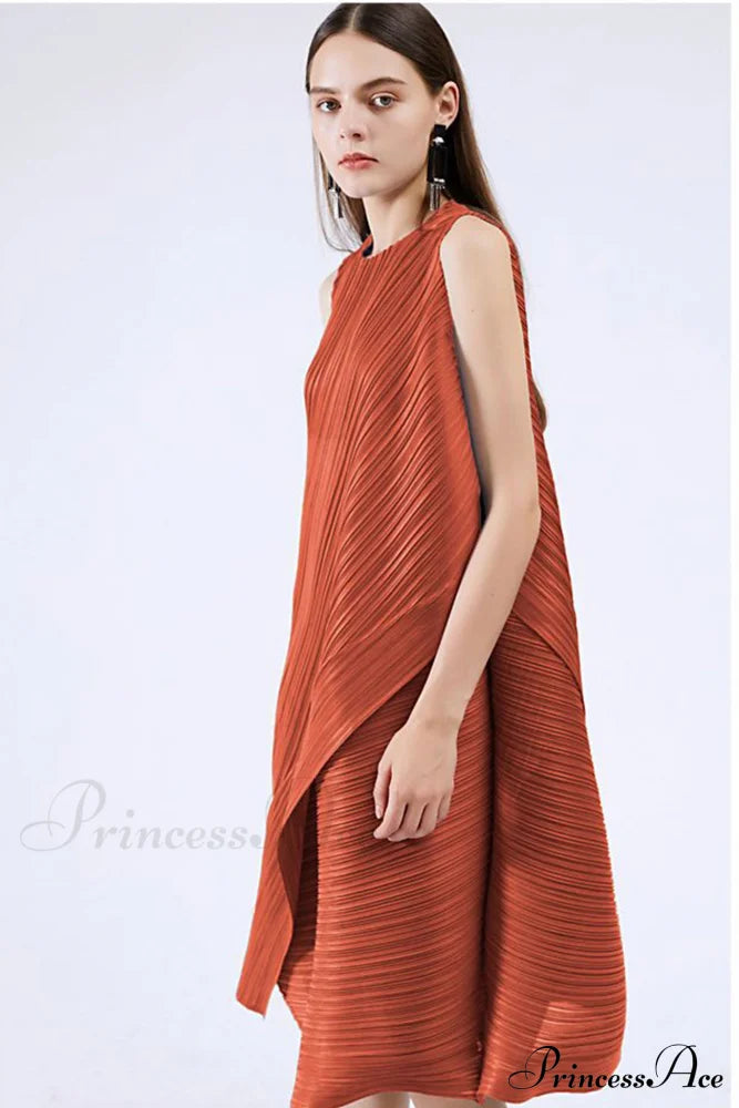 Sleeveless Pleated Midi Dress with Irregular Hem